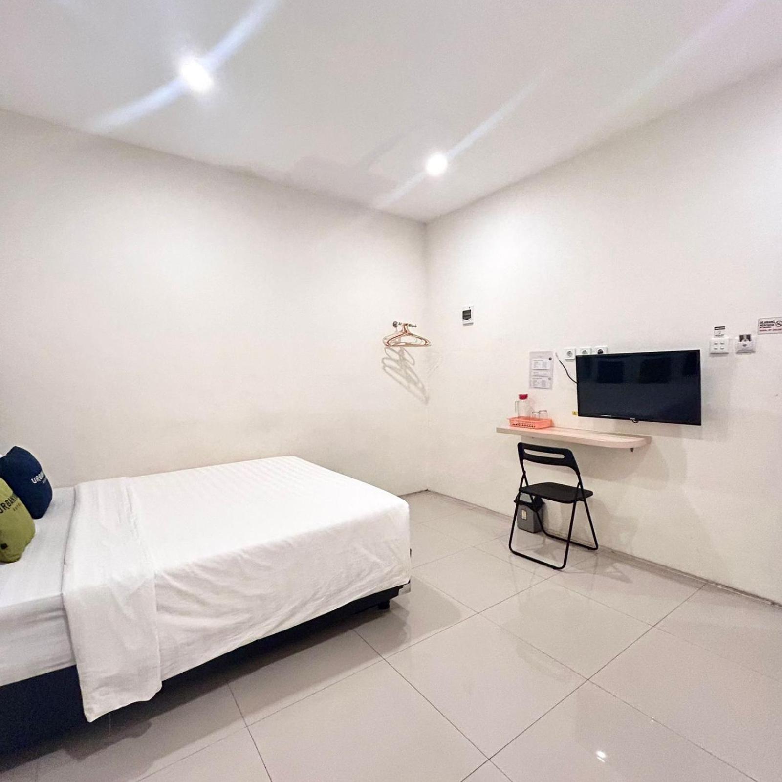 Wisma tamu Priority